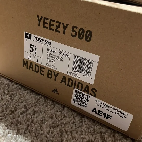 adidas | Yeezy 500 Blush - Picture 15 of 16